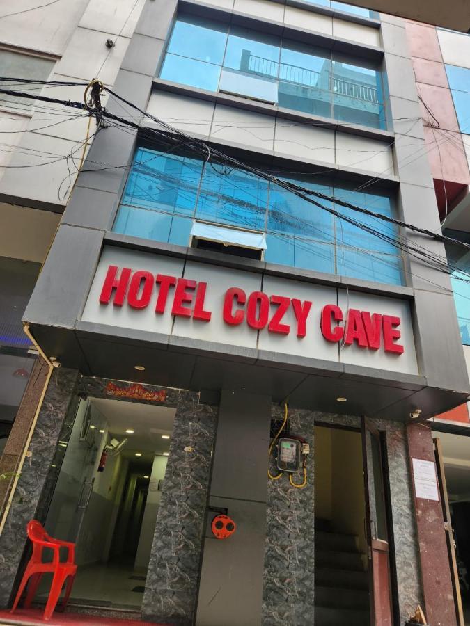 Hotel Cozy Cave New Delhi Exterior photo